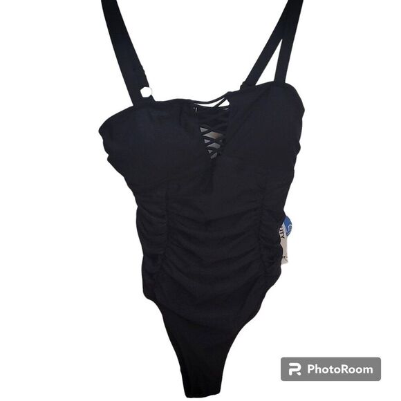 CUPSHE Black One Piece Swimsuit - Picture 1 of 7